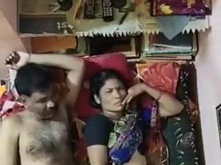 MATURE INDIAN COUPLE FUCKING VIDEO