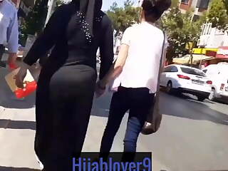 Turkish mature wearing a hijab