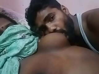 Tamil wife big boob pressing sexy wife