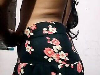 Tamil wife Swetha ass and pussy show 