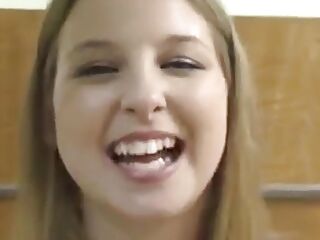 Beautiful Blonde Sunny Lane Gets Cum From Horny Patient!