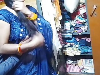 Very sexy Indian housewife very cute sexy wife