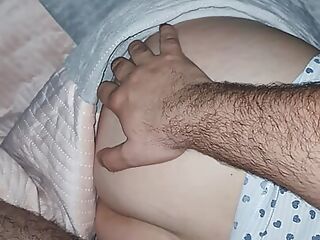 Step son pulled dick out while hand slip on step mom big ass