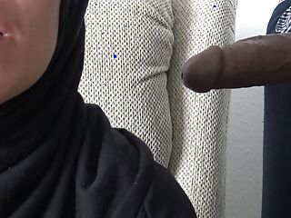 Iraqi Arab Wife Sucking Big Black Cock in London