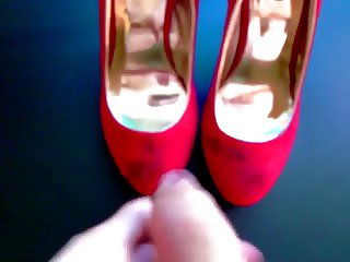 120909 Cum Red Shoes