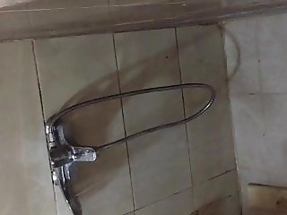Spy cam sister in the shower (Arab)