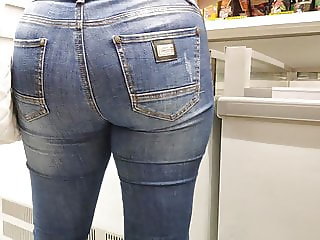 Big ass blonde milfs in tight jeans