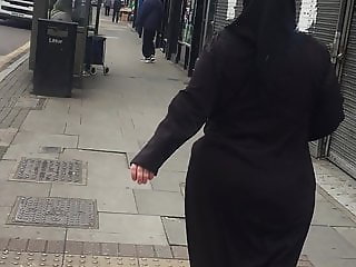 Muslim Milf Ass Hijab Whore Jiggling ass