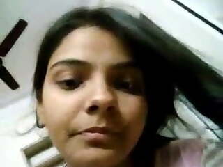 Cute Indian Girl Priyanka Showing Her Juice Pussy 