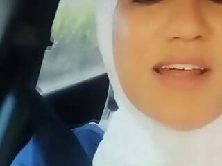 Hijab mom Sarah chafet zzeb 