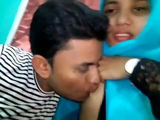 Muslim Girl With Bf