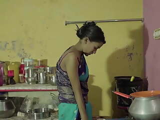 Hot Indian Maid – Short Movie in Hindi