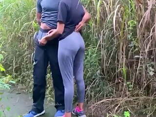 Very Risky Public Fuck With A Beautiful Girl at Jogging Park