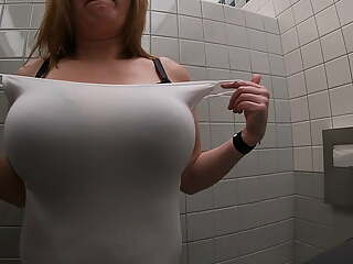 Rachel Highandhorny22 Quick tits out video! NO SUNGLASSES!!!