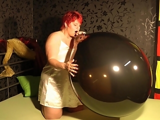 Annadevot - Black Balloon, golden heels, red fingernails