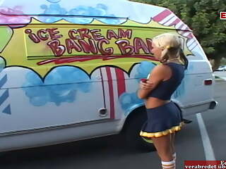 Petite blonde cheerleader teen pick up for sex in a car