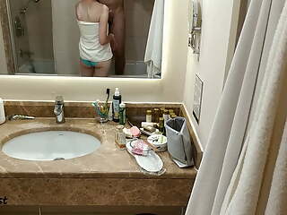 StepSister Suddenly Came to the Shower and Gave a Blowjob