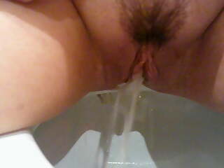 do you like to see me piss?
