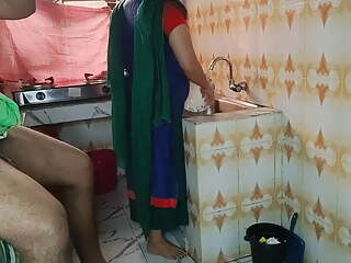 Again FlashingDick on real   indian maid Cumriya