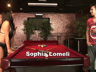 Huge tits latina Sophia Lomeli gives the bachelor an amazing goodbye fuck