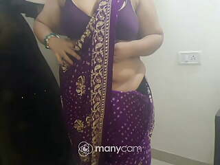 HORNY DESI INDIAN SEDUCING HER BOSS ON VIDEOCALL