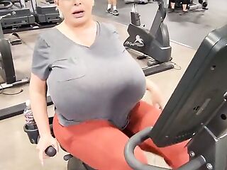 Huge Tit Claudia Marie At The Gym Training For Battle With Kayla Kleevage