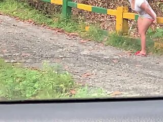 I CATCH AN EXHIBITIONIST WOMAN PISSING IN PUBLIC 2