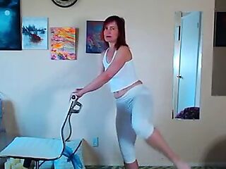 Day 9 beginner yoga with Aurora Willows stretch with me. Join my faphouse for more yoga vidoes
