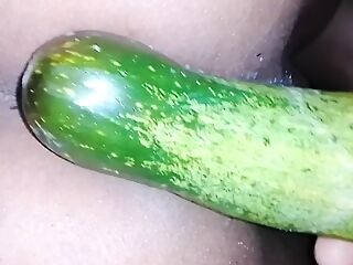Pakistani bhabhi use cucumber and cuming part 2