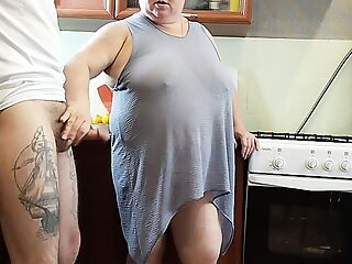 in the morning, in the kitchen, a fat woman masturbates my dick to a cumshot