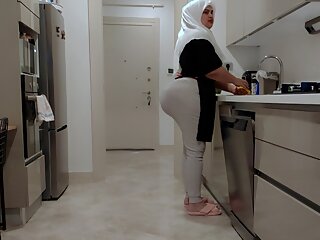 my big ass stepmom wanted to lick my dick.