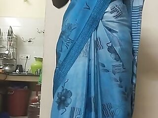 Tamil house wife self nude video 