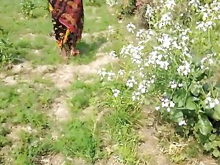 Indian Desi Hardcore Fucking Village Outdoor Sex In clear hindi voice 