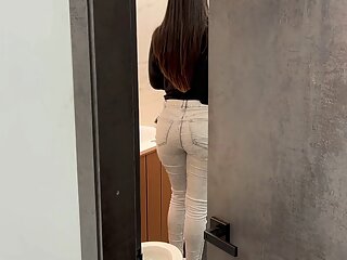 RECIDENTLY RECORDING MY BRUNETTE STEPSISTER WITH A HUGE ASS