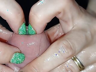 Nails insertion to peehole and cumshot