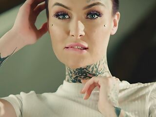 Tattooed Czech Babe Is Poison