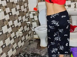 Bathroom Sex With Sexy Step Sister