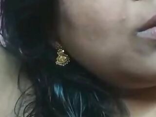 Tami ponnu boobs showing in bathroom for stepbrother natural beauty sexy lips telugu fuckers 