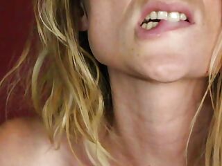 Vends-ta-culotte - Hot erotic experimentation with a sexy amateur woman