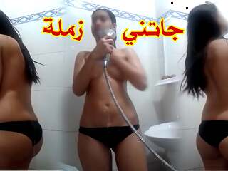 Moroccan woman having sex in the bathroom
