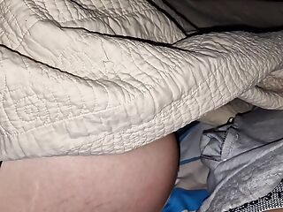 18 year old virgin pussy gets fucked without a condom for the first time by stepdad when her mom is working,cum inside cum out part2