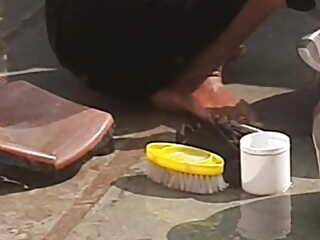 Ыеузsister taking bath in desi bathroom