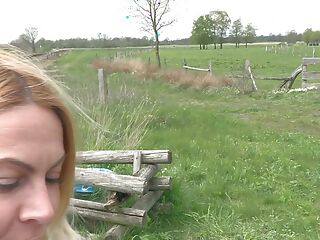 Kinky blonde fucked in the ass in the middle of the railway line !!