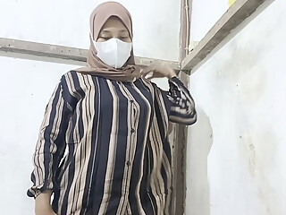 Viral!! Beautiful Teacher Is Masturbating