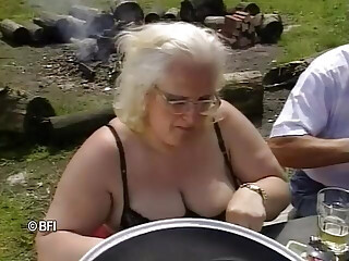 Xkiss - Grandpa and grandma picnic, part 2