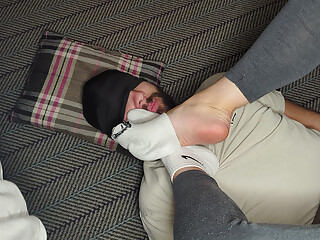 Goddess Bellafussara - Sock and barefoot smelling and worship