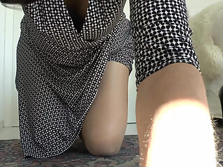Lady Victoria Valente My Legs in Designer High Heels and Sniffing Feet POV, JOI