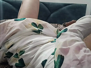 Brother-in-law, how are you laying me without clothes? video