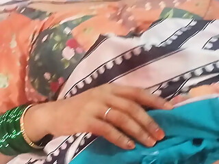 Desi bhabi left in the hotel
