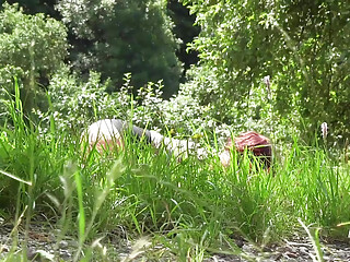 Out into nature to fuck